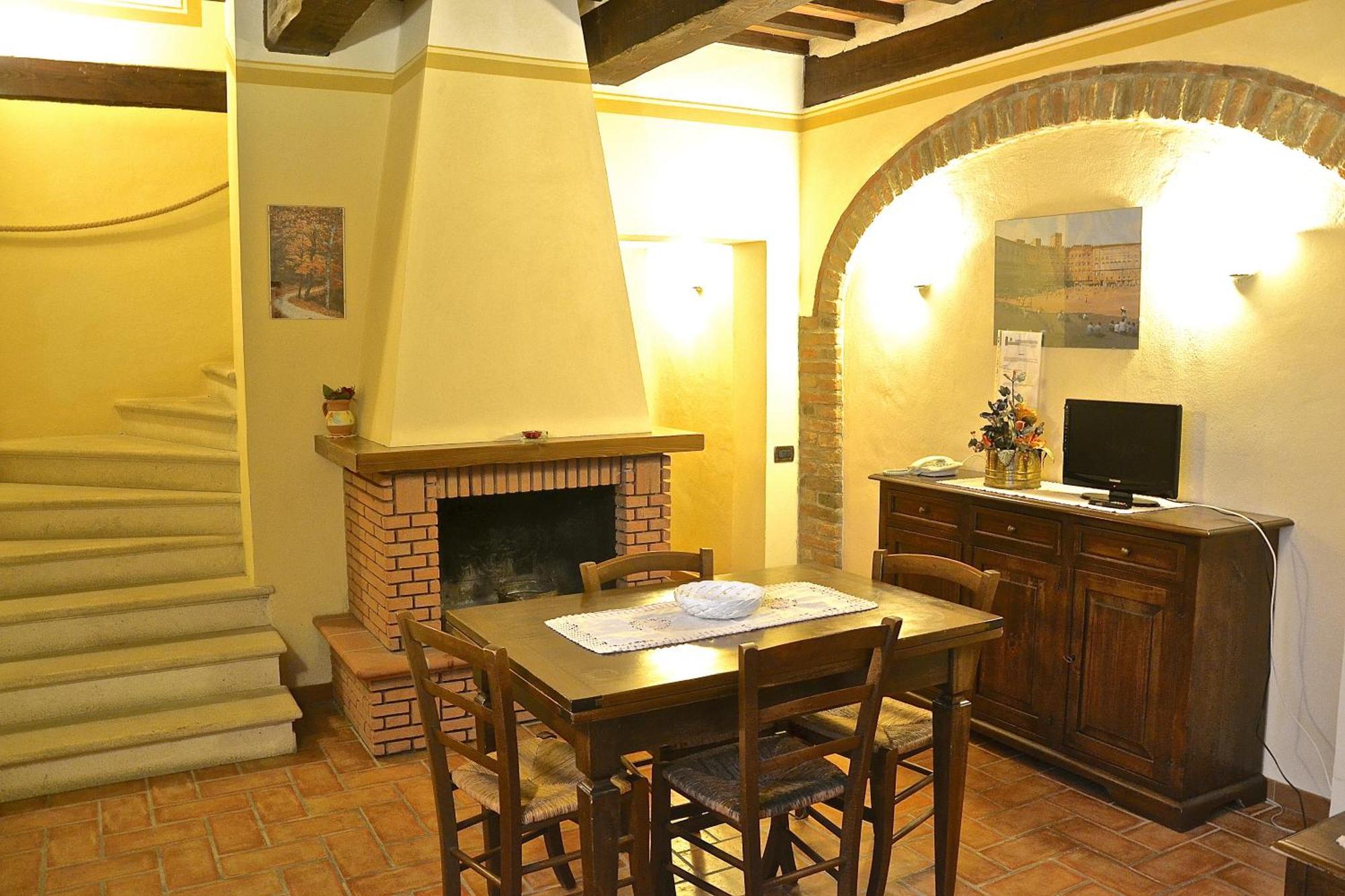 Agriturismo Sanguineto Acquaviva  Exterior foto
